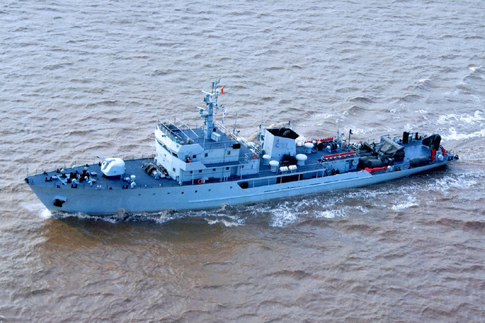 minesweepers ship