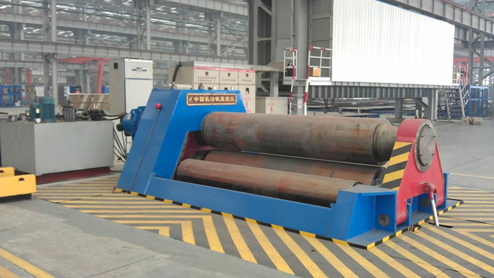 Four-roller plate bending machine