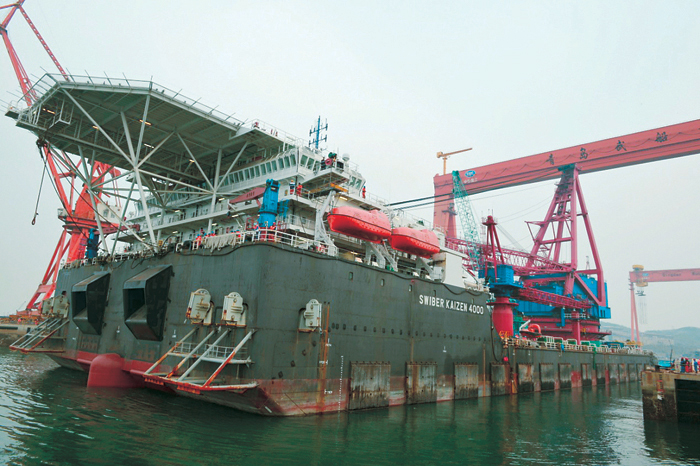 KAIZEN-4000 floating crane & pipelaying vessel