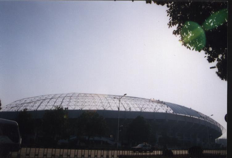 Project of the fabrication and installation of space trusses for Qianjiang High School Stadium