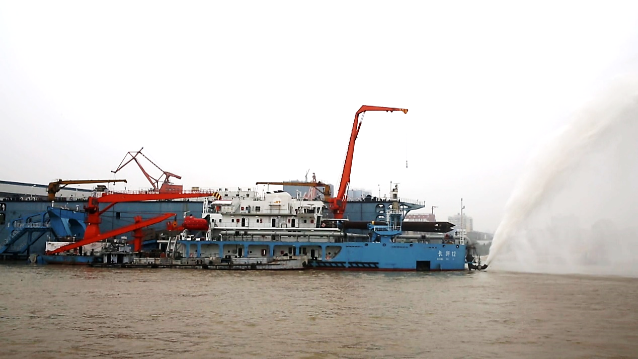 2,000-cubic-metres cutter suction dredger